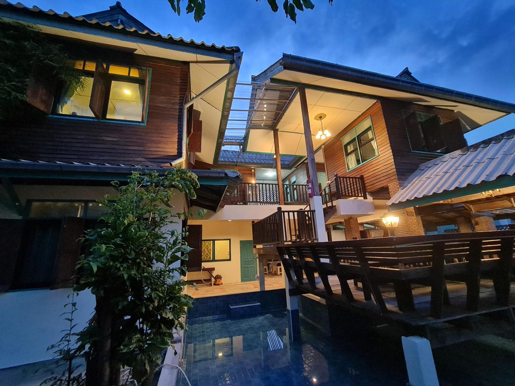 Tepbunthomhouse Ayutthaya Apartment Exterior photo